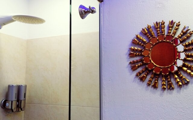 Romantic Suite, San Antonio Cali