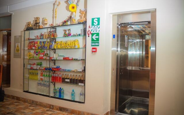 Cusi Hotel