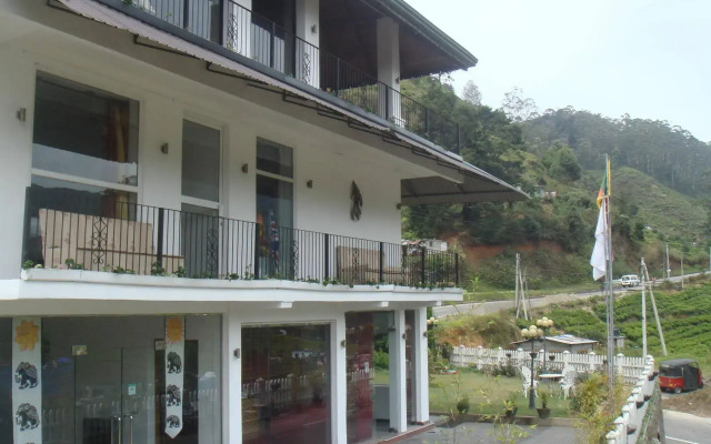 Midky Hotel