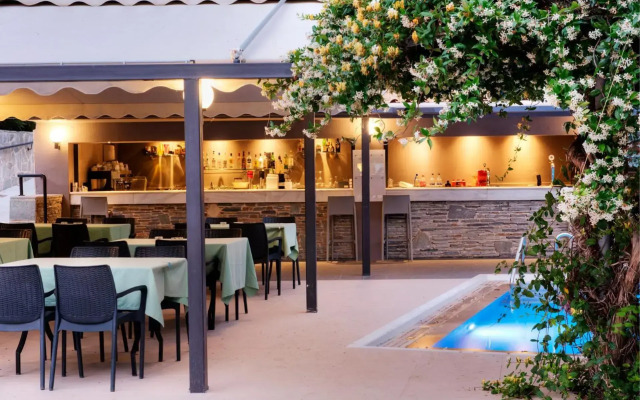 Miramare Hotel Eretria