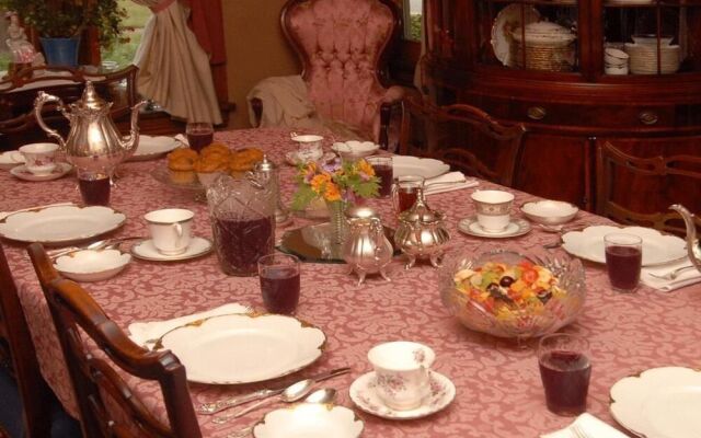 Victorian Loft B & B