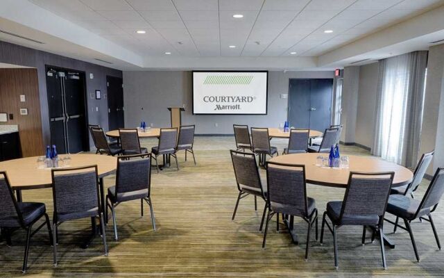 Courtyard Albany Clifton Park