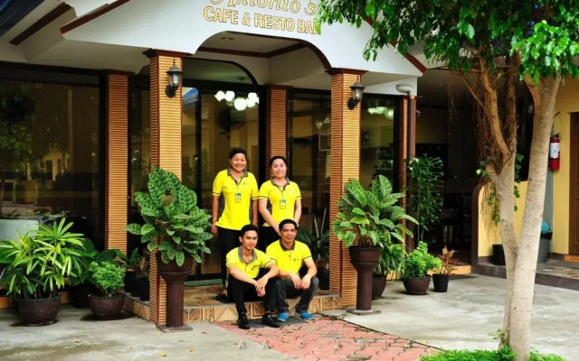 Antonio's Apartelle & Suites