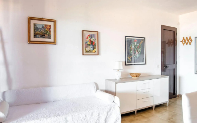 Lovely Holiday Home in Marinella With Terrace