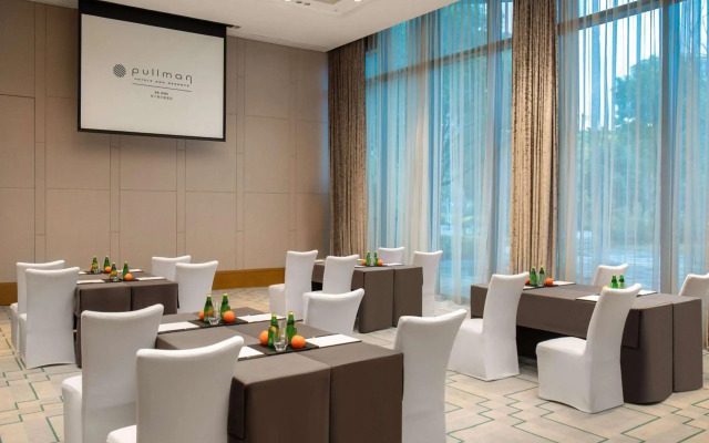 Pullman Haining