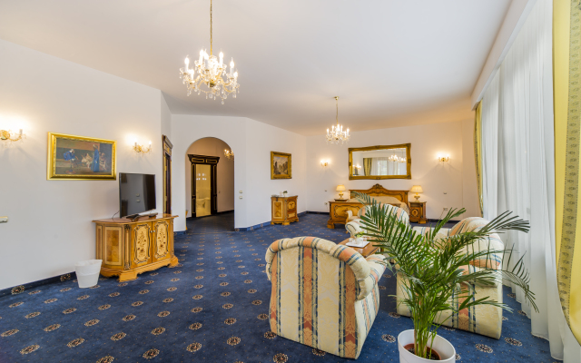 Hotel Aurelius Imparatul Romanilor