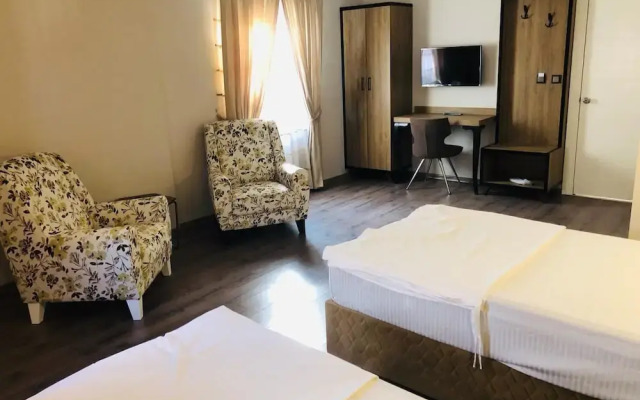 Suvari Hotel