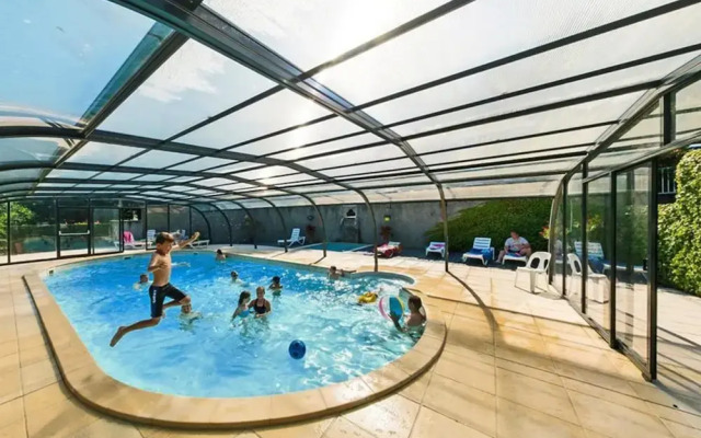 Camping Plein Soleil - Chalets