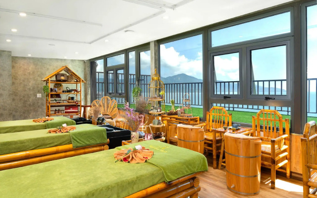 Halina Hotel & Apartment