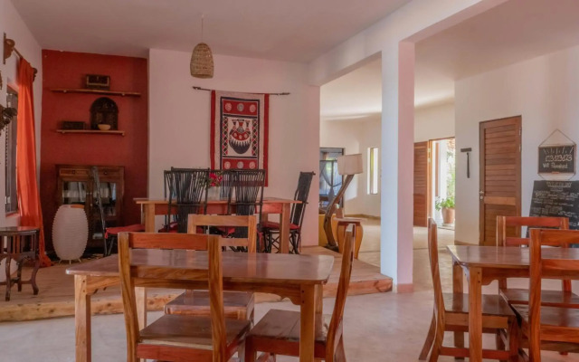 Raha Lodge