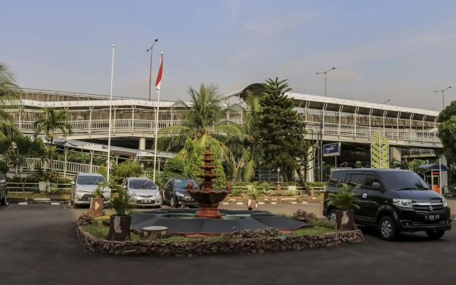 NIDA Rooms Ahmad Yani Cempaka