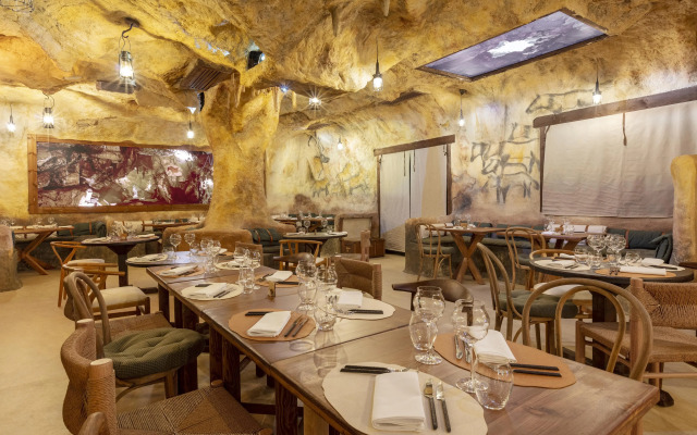 Hotel OstOria BW Signature Collection