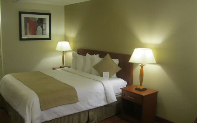 Airport Inn