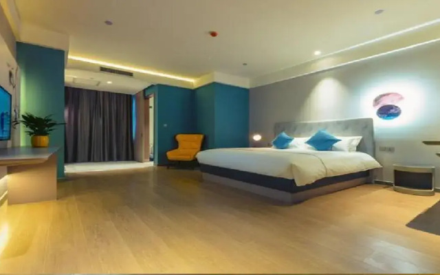 Magnotel Hotel· Xining Limeng Commercial Pedestrian Street