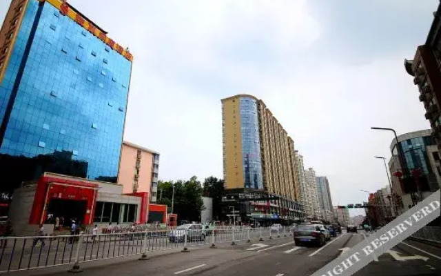 Shengsi Xianting Boutique Hotel (Xi'an Fengqiyuan Metro Station)