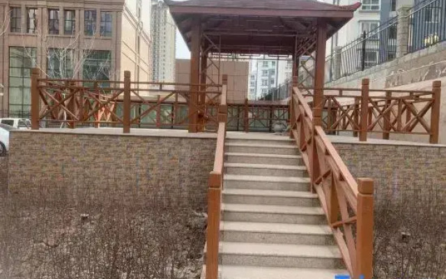 Vienna Hotel (Dingxi High Speed Railway Wanda Plaza)