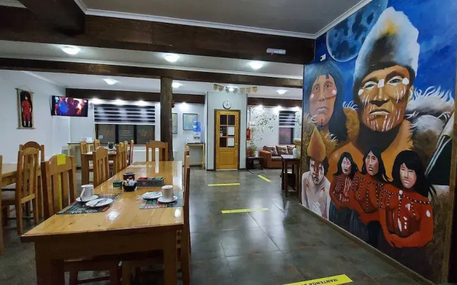 Hostal La Base