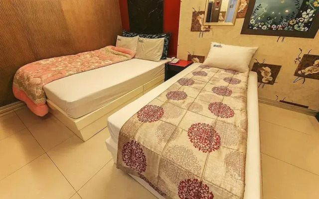 Palace Motel