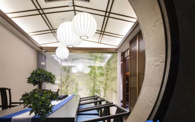 QIANNA HOTEL FINE (Kaifeng Millennium City Park Starlight Plaza Shopping Center)