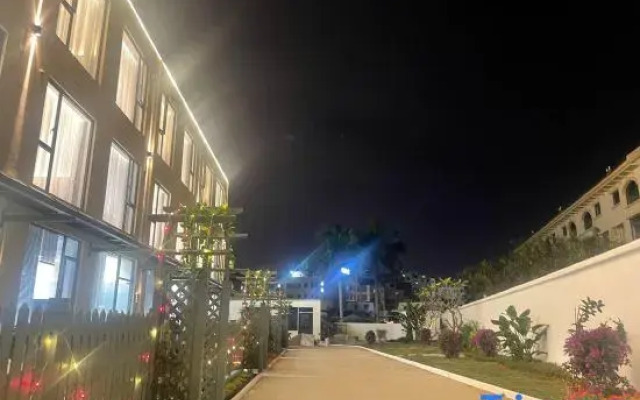 Xiamen Yuehaishu Hotel (Huangcuo Beach Branch on Huandao Road)