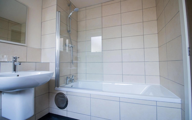 Dalmeny Resort Hotel