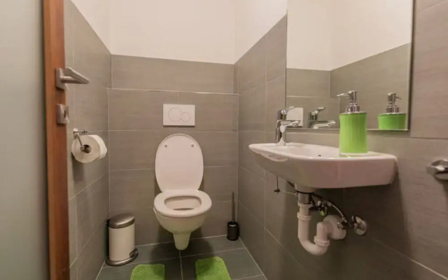Tasteful Apartment in Fulpmes