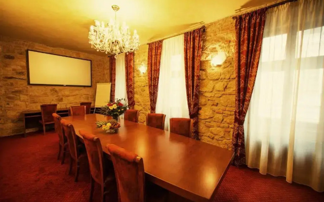 Hotel Rous