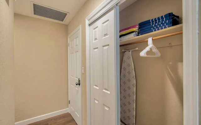 Sunny Escape-heated Pool