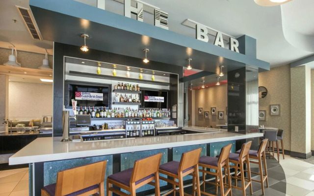 Hilton Garden Inn Raleigh /Crabtree Valley