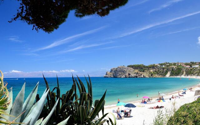 Sc023 Villa in Residence con Piscina in Comune