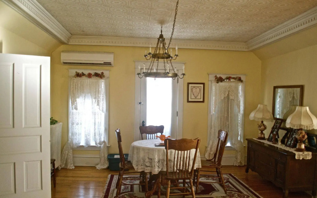 Dakotah Rose Bed and Breakfast