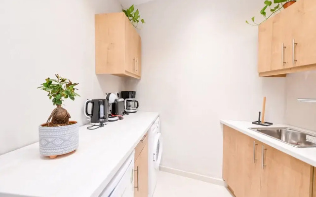 Eleftheria Suites