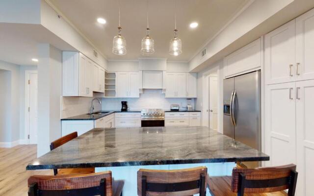 5107 Hampton Place South