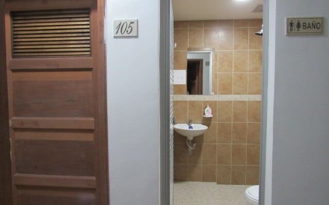 Hostal Internacional - Hostel