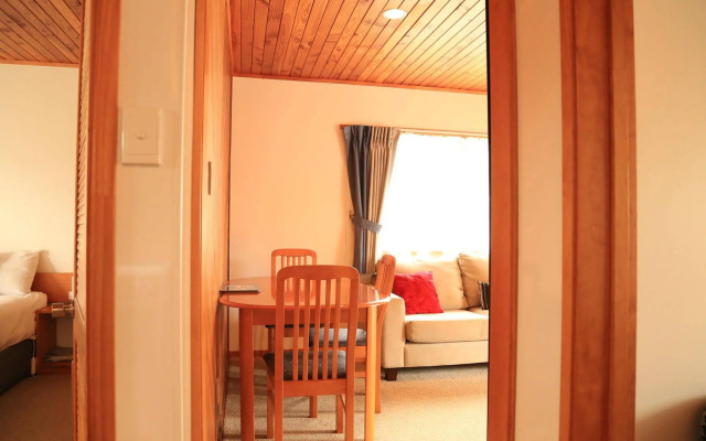 Papakura Motor Lodge & Motel