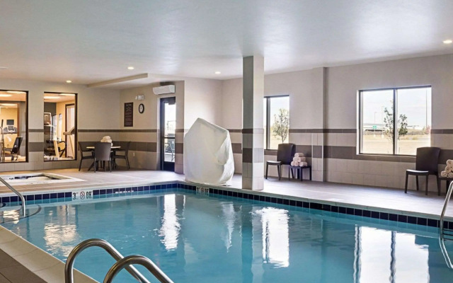 Comfort Suites Fargo Medical Center