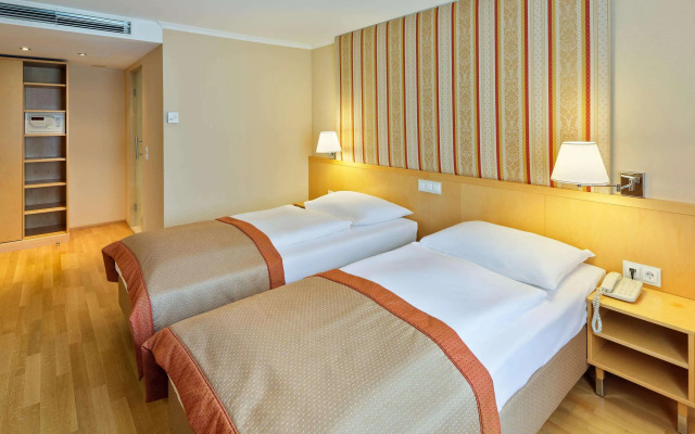 Austria Trend Hotel Ananas