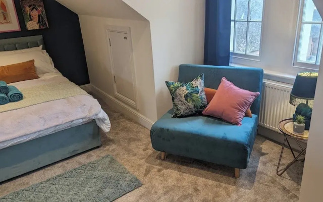 Stylish Studio, Central Bexhill, Home Comforts