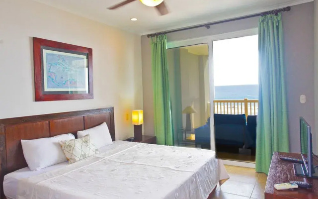 The Palms by Lost Beach Vacations