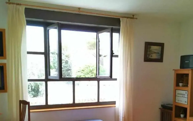 Casa del Puente junto a la muralla