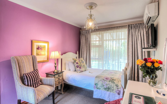 Sunninghill Guest Lodge