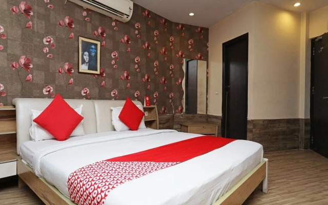 Skylark Hotel by OYO Rooms