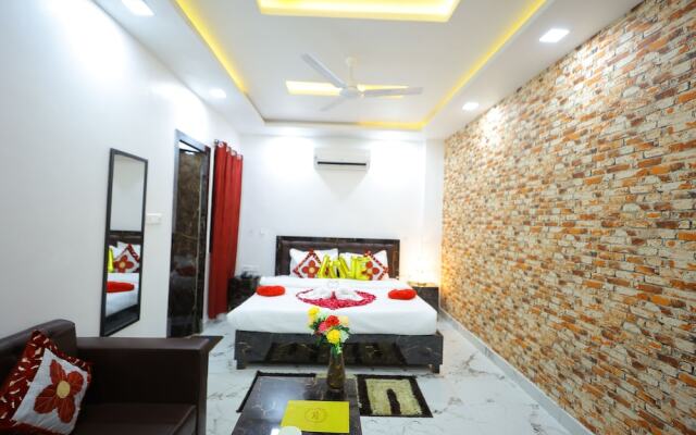 Hotel Rajani Bareilly AC Room