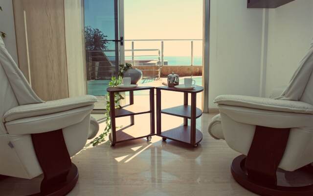 Luxury 5 star villa with amazing sea view and heated pool