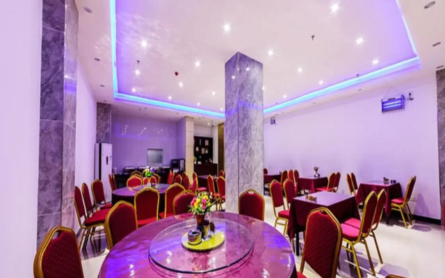 Shang Pin Holiday Inn Airport Second Branch