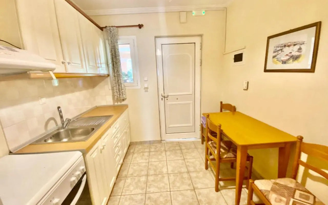 Dionisos Apartments