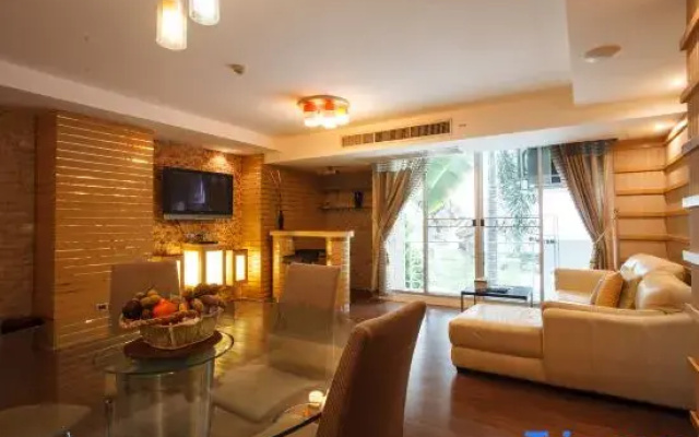 Short-Term Rental Allowed - 2B Downtown BKK Serviced Apartment