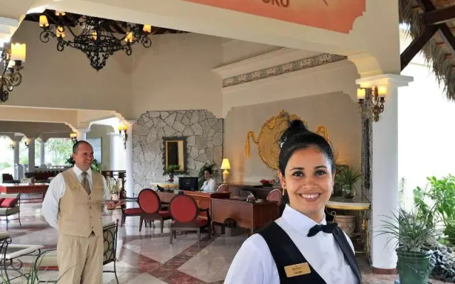 Paradisus Rio De Oro Resort & Spa