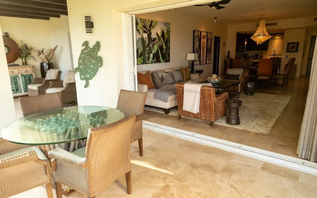 Tortuga Bay TBB 2102
