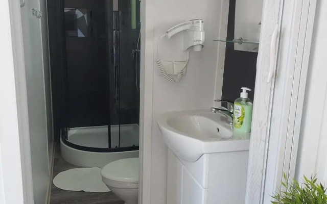 Domki Letniskowe MA-REST